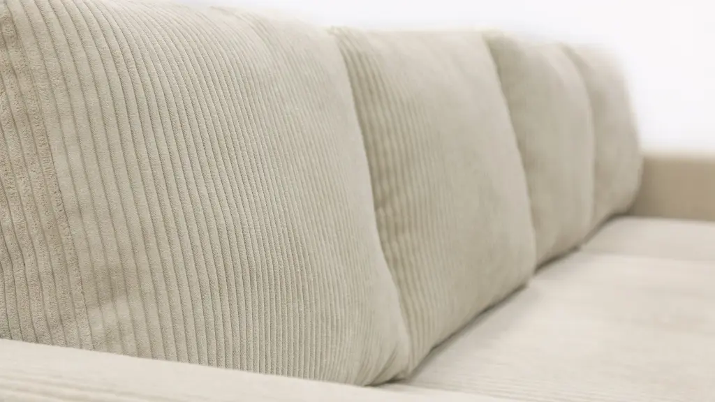 Pharell ACV U LINCOLN PEARL DETAIL 4.webp