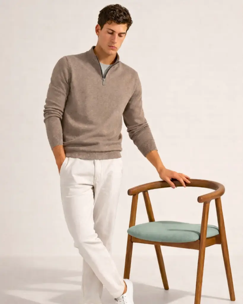 Chaise Contract en Orme Marron & Vert – Dim : 47x46x71 cm