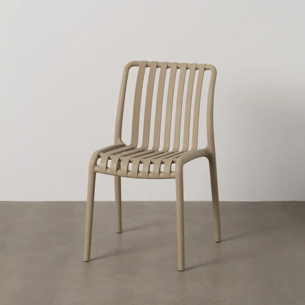 Chaise Beige en Polypropylène Extérieur – Dim : 50x58x80 cm