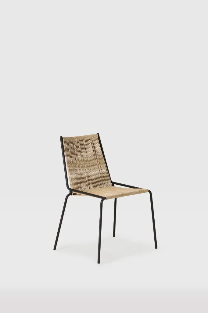 Chaise Emily crème, pieds en métal — 48 × 60 × 82 cm (assise 45 cm) 