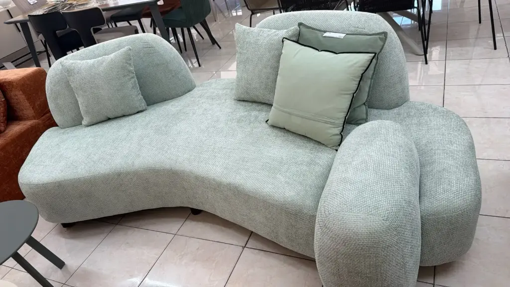 Canapé Cocoon Nuage vert sauge – L. 232 × P. 90 cm
